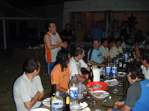 asociacion_mitre_maxibasquet_asado2_24_10_2008