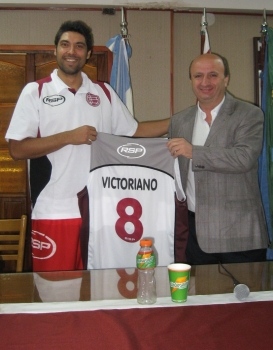 lucas-victoriano lucas-victoriano