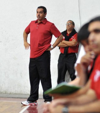 A LUCHAR. José García, DT del "rojo".