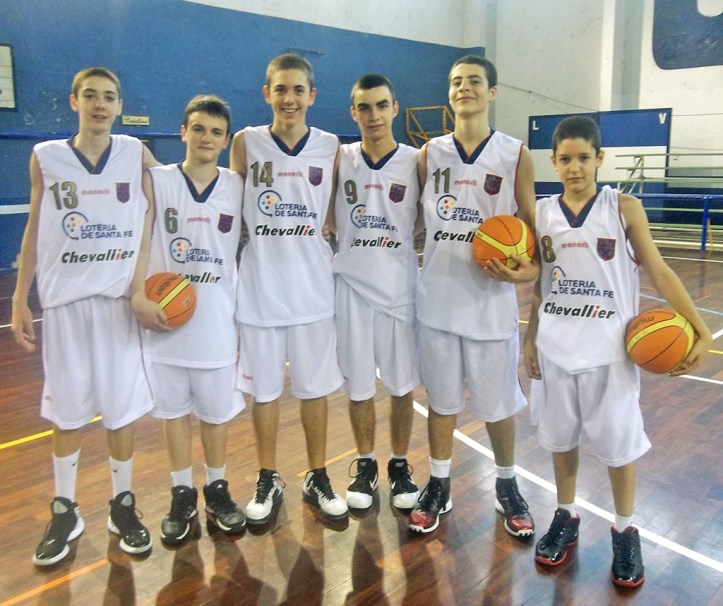 Santa Fe ganó sus dos presentaciones y disfruta de un gran momento en el Argentino U13. Foto: febasantafe.com.ar 