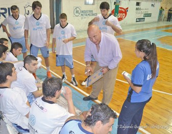 El equipo de Daniel Gonzalez tiene medio ascenso en el bolsillo