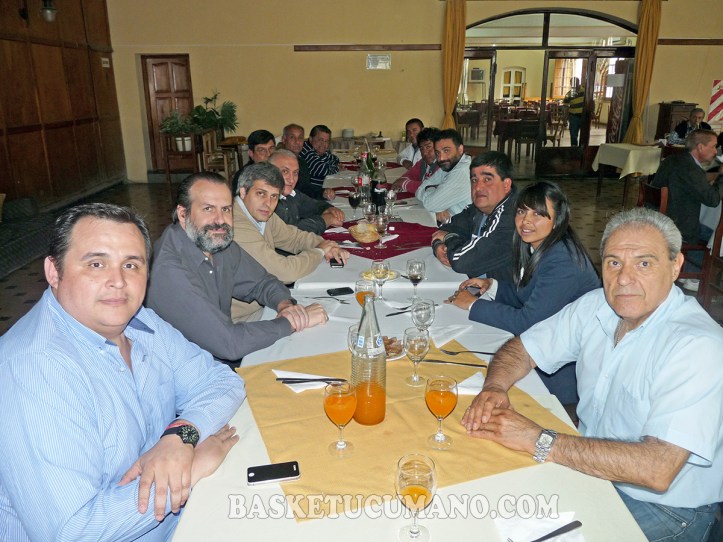 El Intendente de Aguilares, Agustín Fernandez, brindó un almuerzo de camaradería al Interventor de la CABB y a dirigentes del Noroeste Argentino