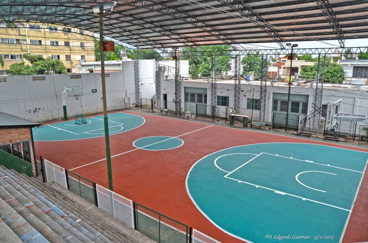 ORGULLO PARA EL "TRUENO VERDE". Así quedó el techado de la cancha en avenida Pellegrini 279