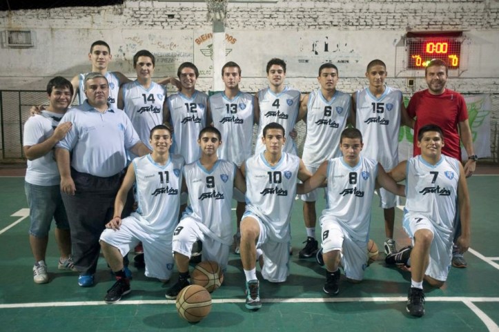 NO HUBO TÍTULO QUE SE LE RESISTA. El U19 de Tucumán BB; dirigido por Gabriel Albornoz. FOTO DE DIEGO ARÁOZ (LA GACETA)