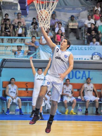 CON LA “9”: Franco se convirtió en un jugador al que hay que seguir de cerca. Foto de Diego Aráoz (archivo)