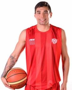 REFUERZO DE CALIDAD. Huracán BB ganó sus dos partidos y desde anoche cuenta con Leandro Vildoza. FOTO TOMADA DE PRENSA C. A. UNIÓN (SANTA FE)